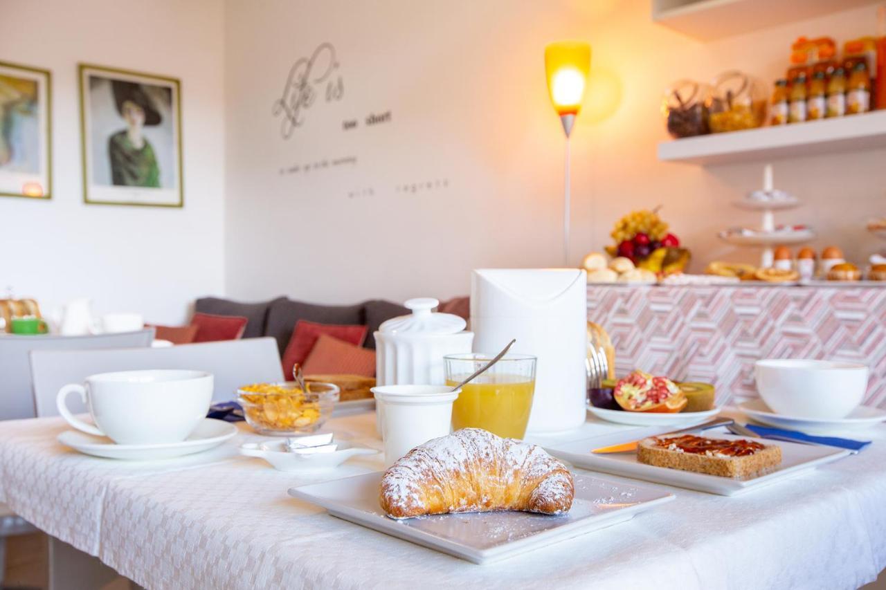 Hotel Sun&Sardinia à Monserrato Extérieur photo