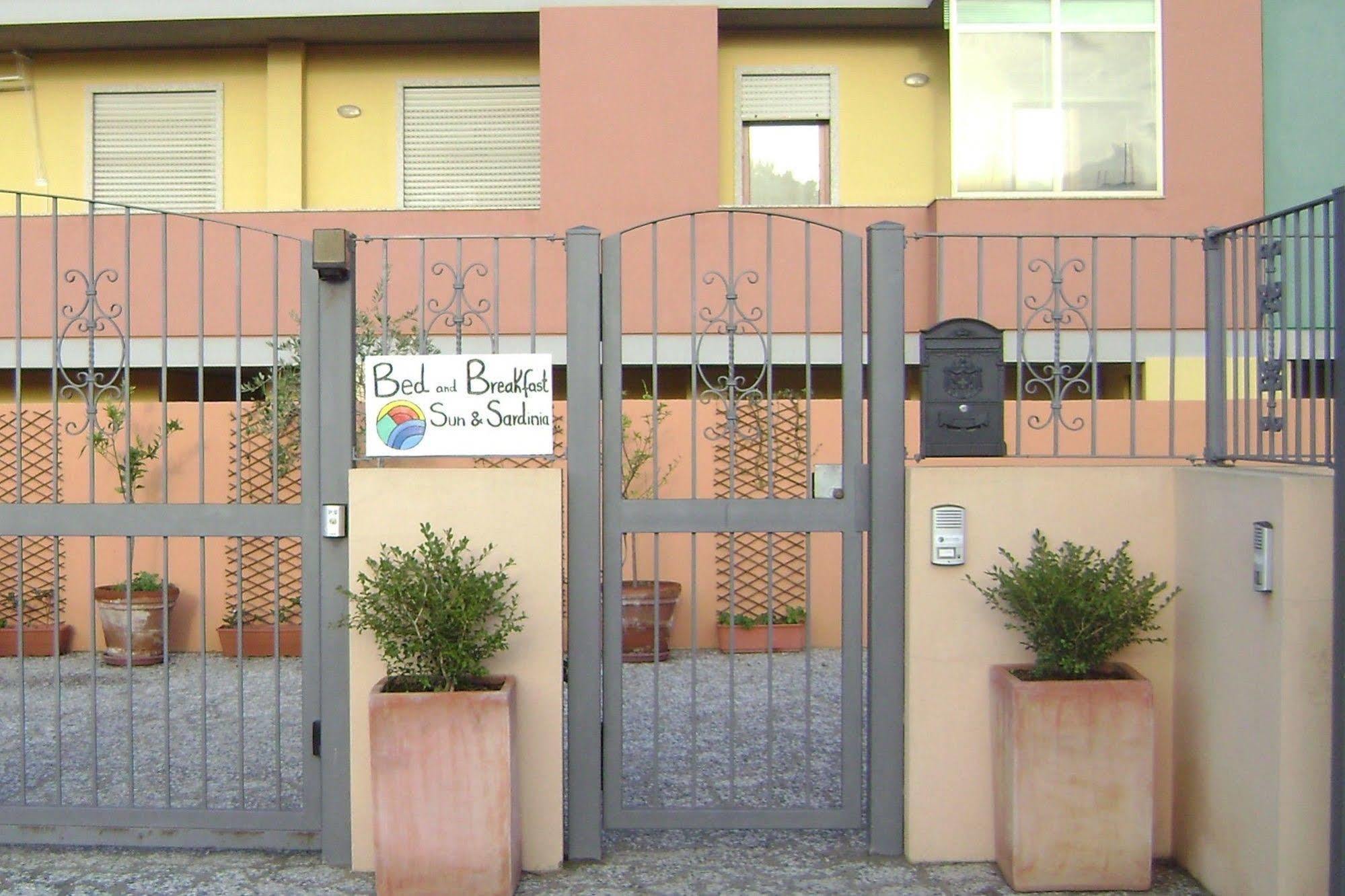 Hotel Sun&Sardinia à Monserrato Extérieur photo