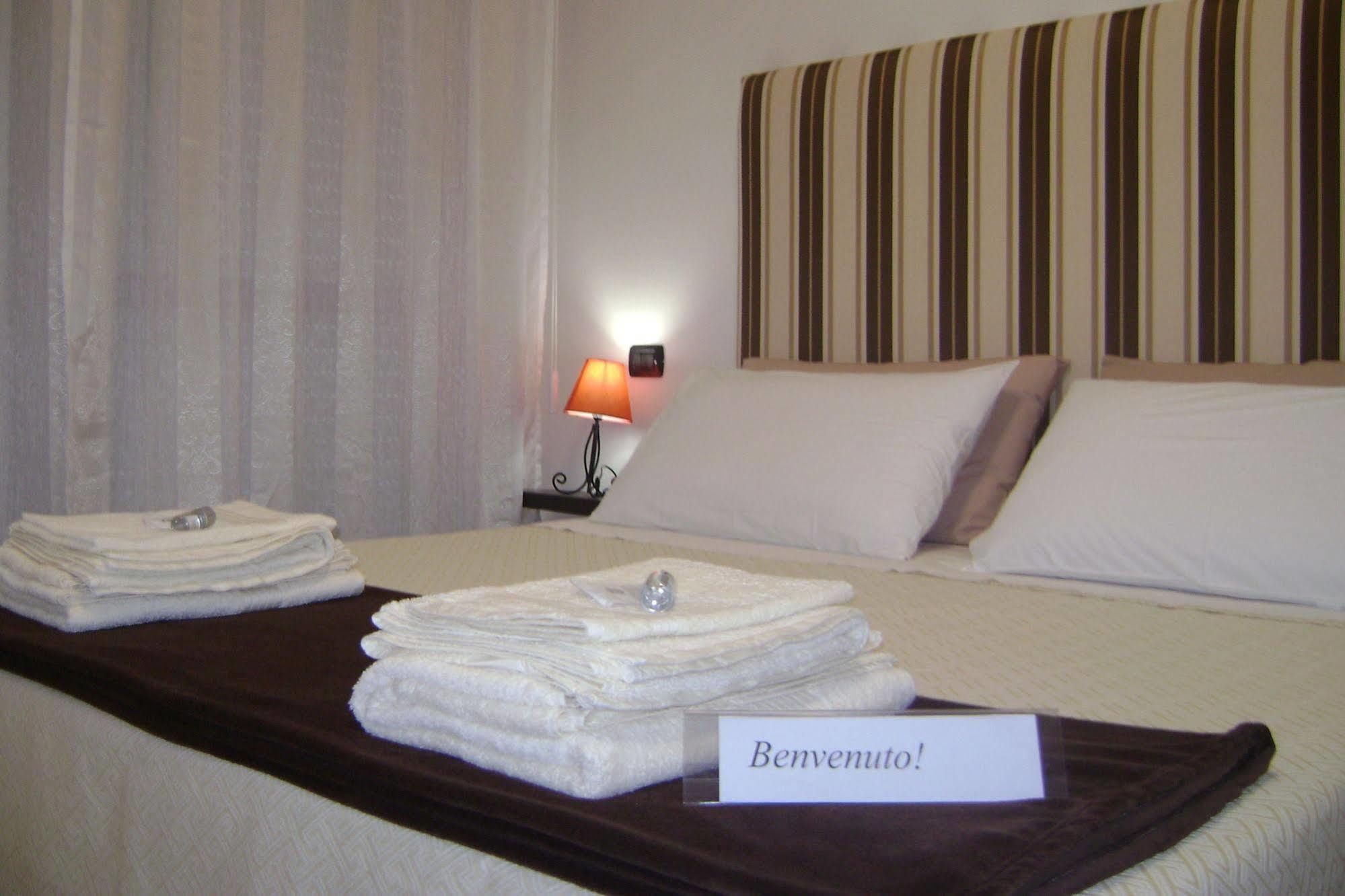 Hotel Sun&Sardinia à Monserrato Extérieur photo